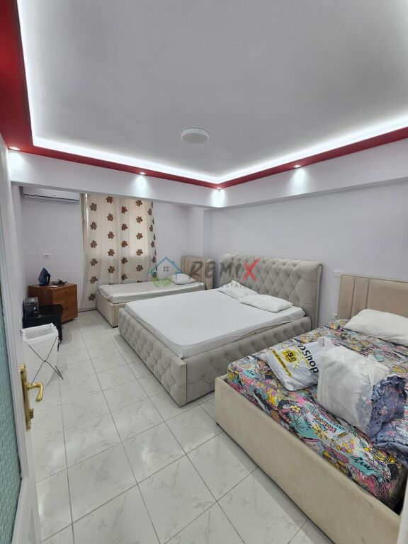 🏡 JEPET ME QERA SUPER APARTAMENT 1+1 – PRANË STADIUMIT!