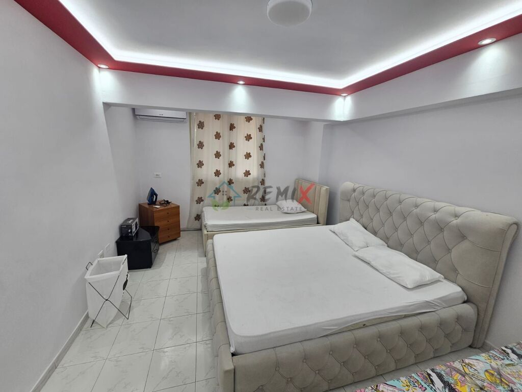 🏡 JEPET ME QERA SUPER APARTAMENT 1+1 – PRANË STADIUMIT!