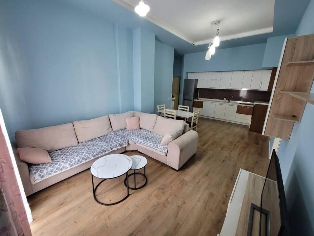 Qera | Apartament 2 + 1 | Fresku | 450 €/muaj