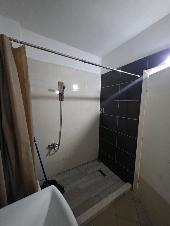 Apartament 1+1 Në Shitje në Qendra e Durrësit - 120000€