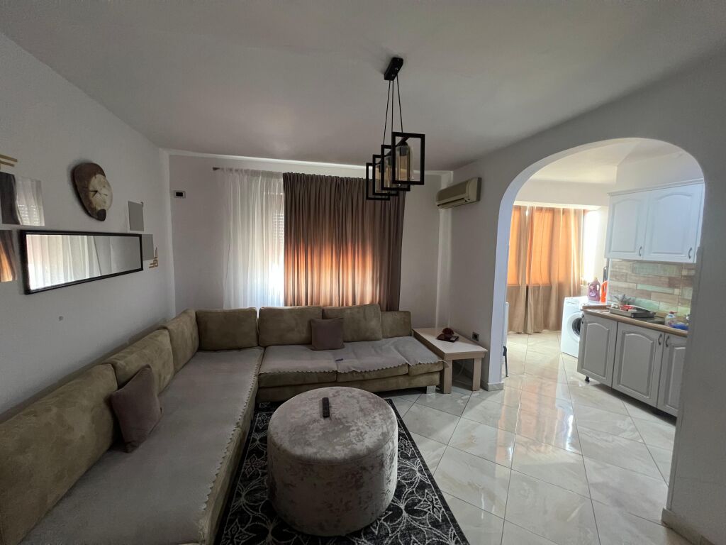SHITET APARTAMENT 1+1 – PRANË SPITALIT USHTARAK,LAPRAKE
