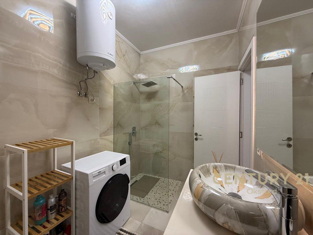APARTMENT 2+1 FOR RENT, AT KOSOVARËVE STREET! 1,200 € /Month