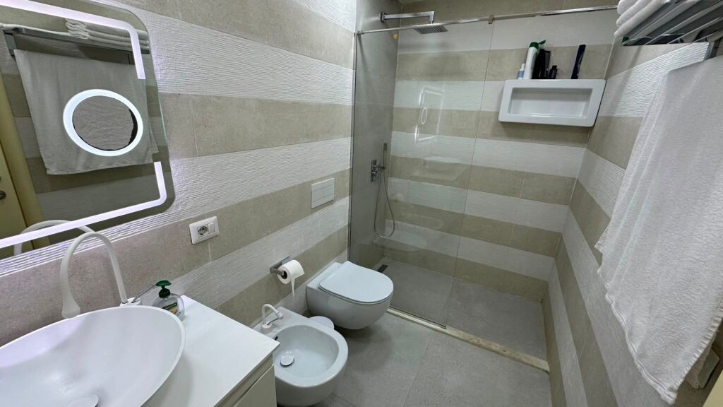 Apartament 2+1 me qira tek Stacioni i Trenit