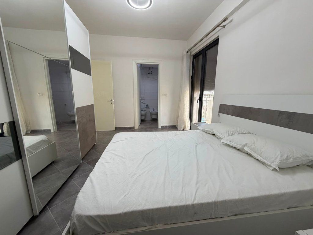 Affitto, Appartamento 2+1+Posto Auto, Via Jordan Misja, Tirana. 700 €