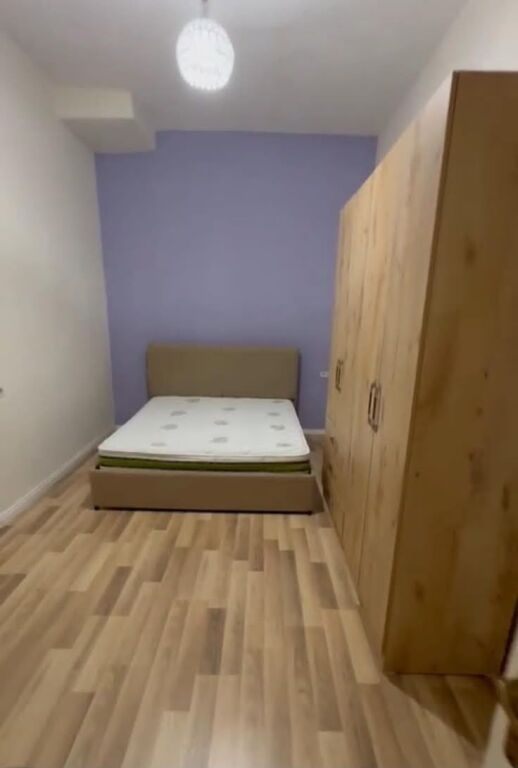 JEPET ME QERA APARTAMENT 2+1 – PRANË SHKOLLËS SË BASHKUAR