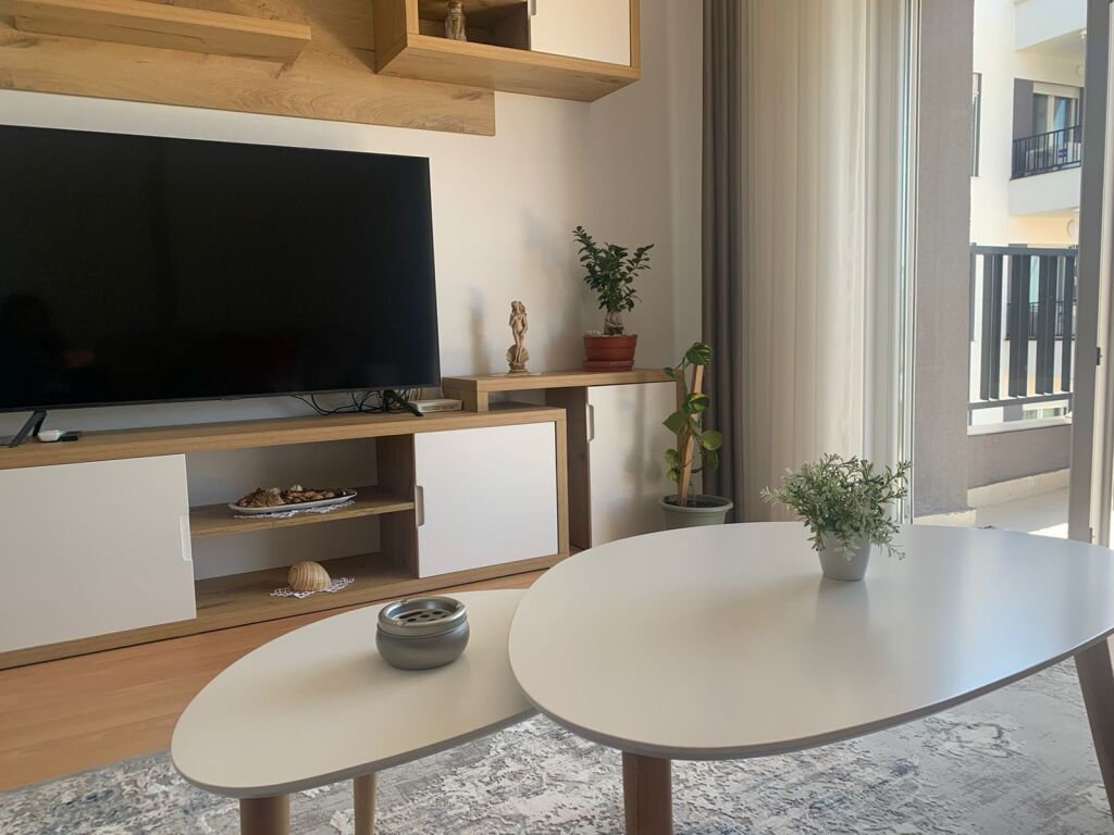 Affitto | Apartament 2 + 1 | Rruga 5 Maji | 650 €/mese