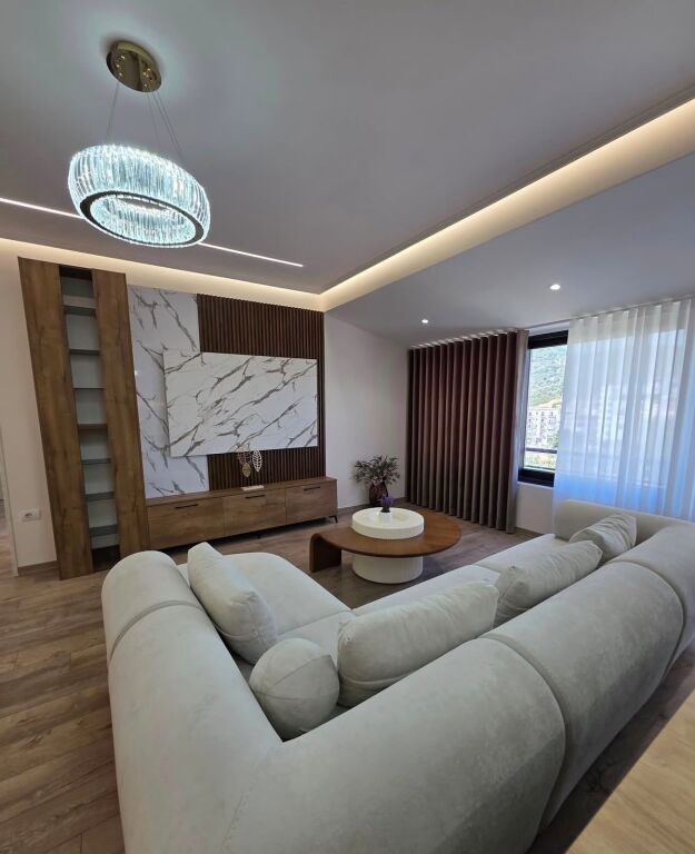 🏡 Super Luxurious Apartment for Sale 2+1 📍 Hamdi Garunja Street, Dry Lake (not a mountainous area)   💶 Price: 273 Million Lek