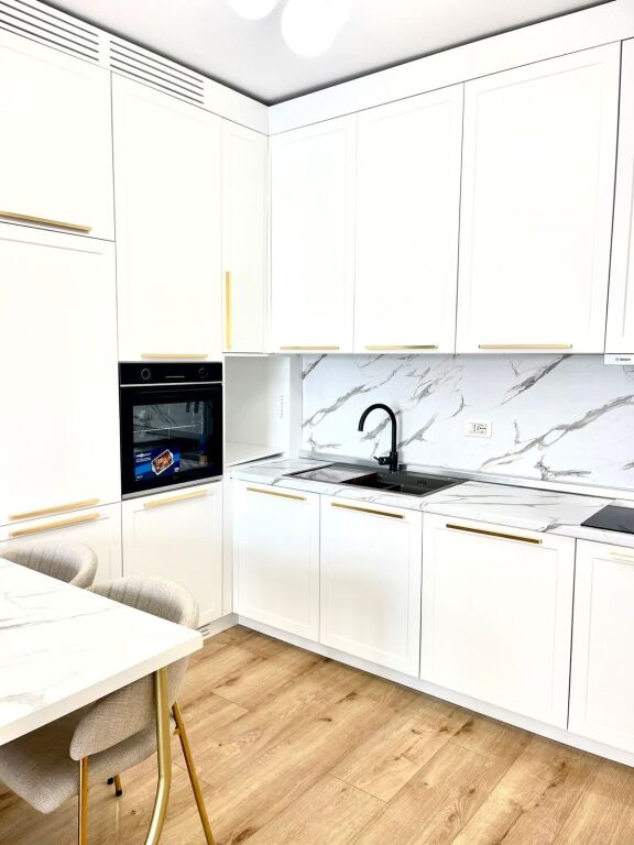 🏡 Apartment 1+1+Veranda for rent  📍Astir, Villa L   🏢 1st Floor  🛗 With elevator  📐 Apartment area: 60m² Veranda area: 40m² ➡️ Built in 2023  🛋 Contemporary furnishing   💰 Price: 500€ / Month