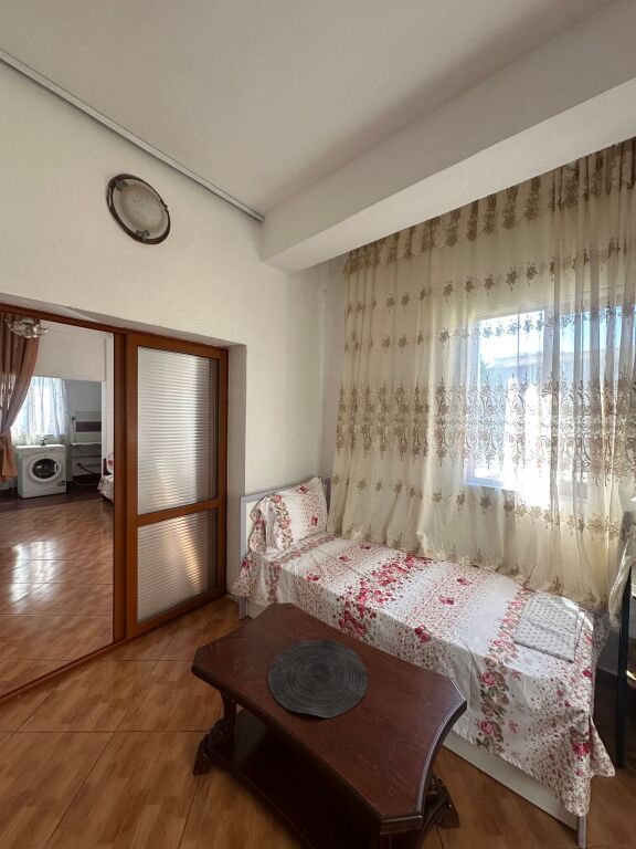 Qera | Shtëpi private 1 + 1 | Rruga Ramë Sadria | 280 €/muaj