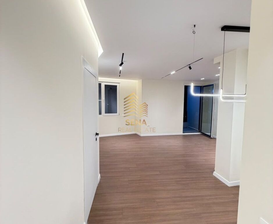 For sale, Apartment 2+1+balcony, Ali Demi-Near Shkoza Roundabout, 19,000,000 Lek