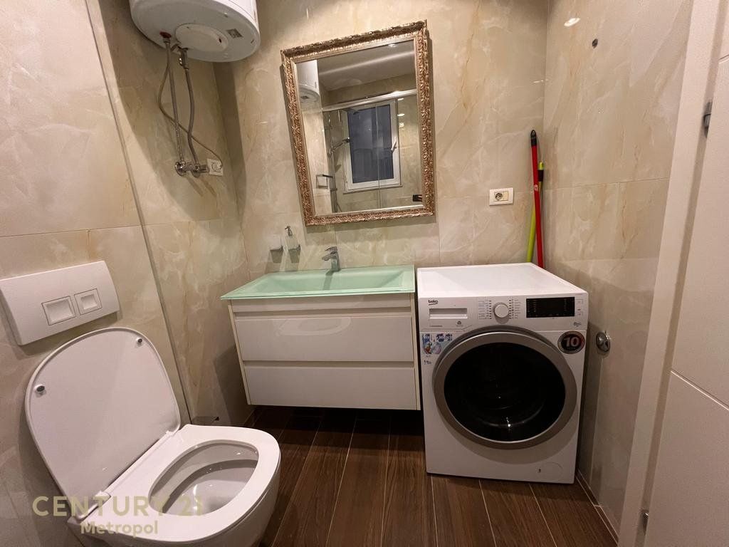 Japim me qira apartament 3+1+2 te Kompleksi Prestige!