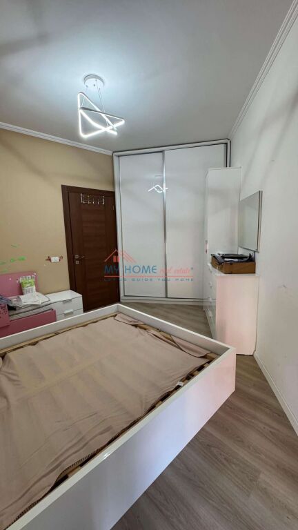 Appartamento 1+1 in affitto a Brryli Tirana