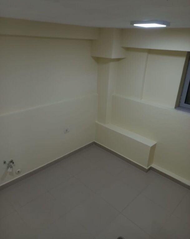 Qera | Ambjent Biznesi | Rruga Hamdi Pepo | 700 €/muaj