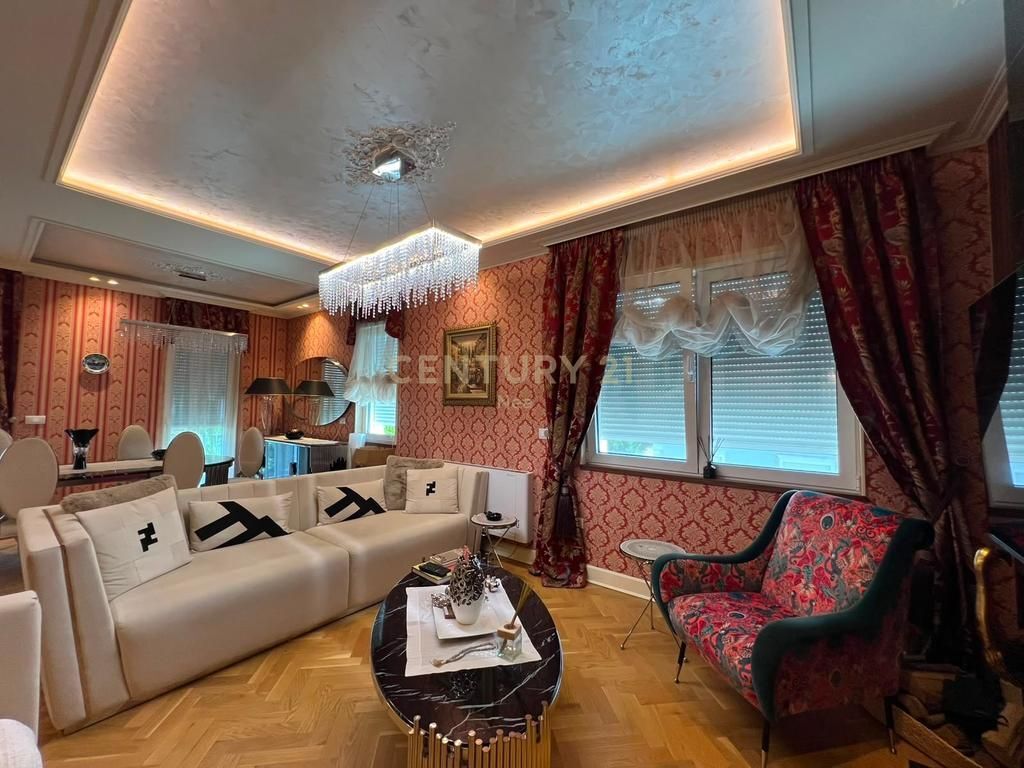 We rent out a 2+1+2 apartment + parking space in Teg