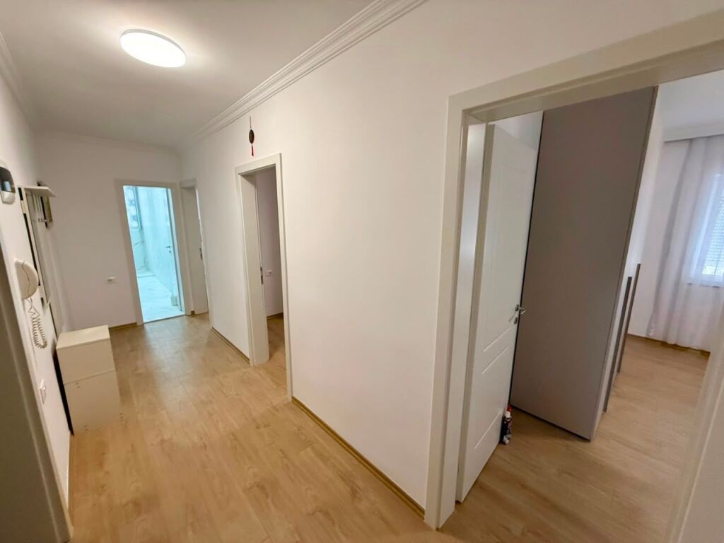 📣 AFFITTO SUPER Appartamento 2+1 con 2 Bagni 📍 Centro, Vicino al Mercato Nuovo ✨ 💶 Prezzo 1.000 Euro