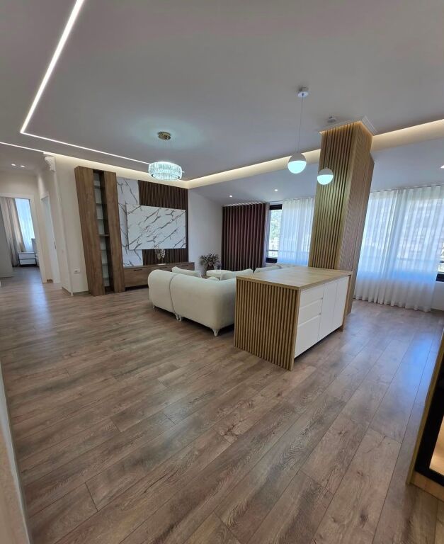 🏡 Super Luxurious Apartment for Sale 2+1 📍 Hamdi Garunja Street, Dry Lake (not a mountainous area)   💶 Price: 273 Million Lek