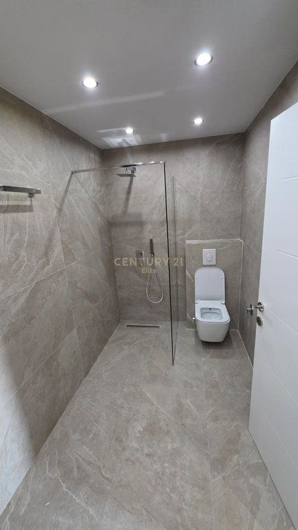 FOR RENT 2+1 APARTMENT + PARKING SPACE IN XHAMLLIK! 700 € /Month