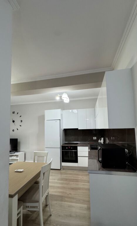 Qera | Apartament 1 + 1 | Brryli | 600 €/muaj