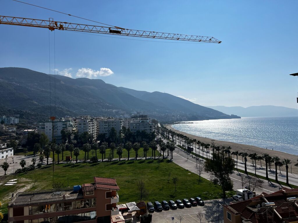 Apartament 2+1 në shitje në Lungomare Vlorë
