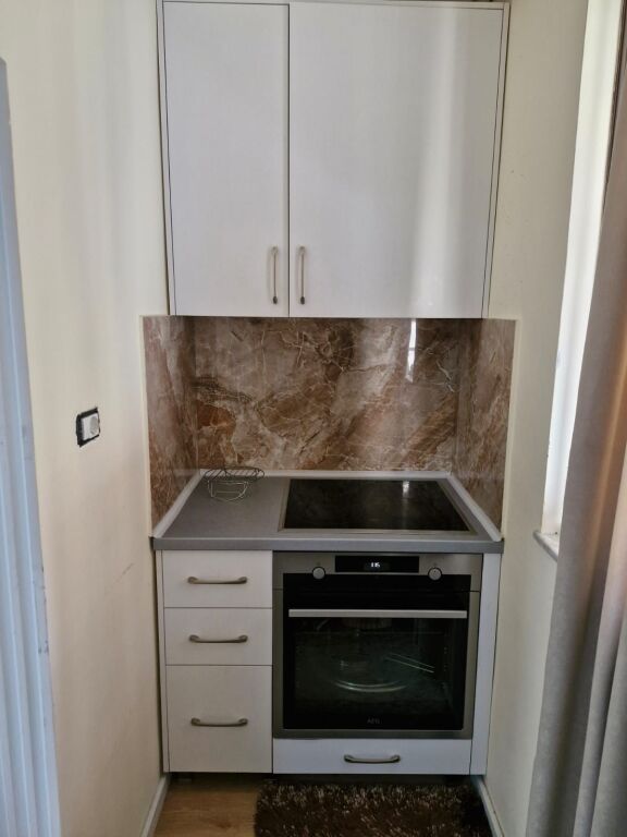 Jepet me Qira Apartament 1+1 – Bulevardi Bajram Curri