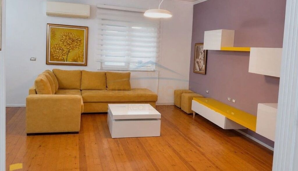 Affitto, Appartamento 2+1, Via Kosovareve 800 €
