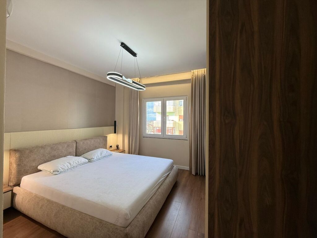 Shitet Apartament 1+1 ne Plazh