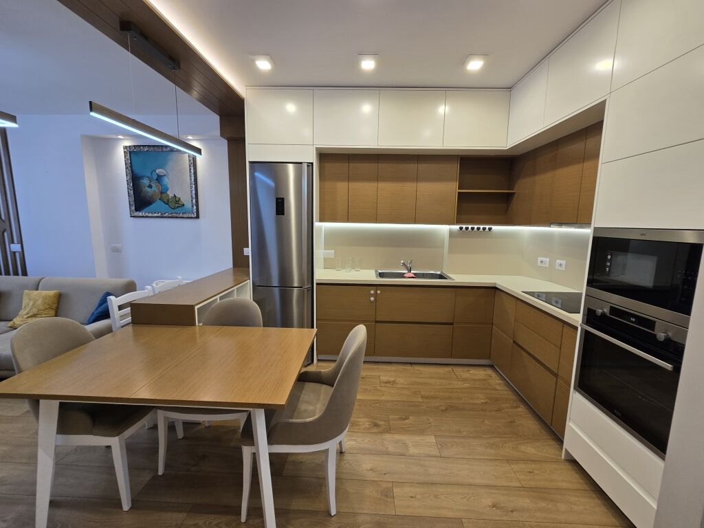 Apartment 2+1+2 at 21 December