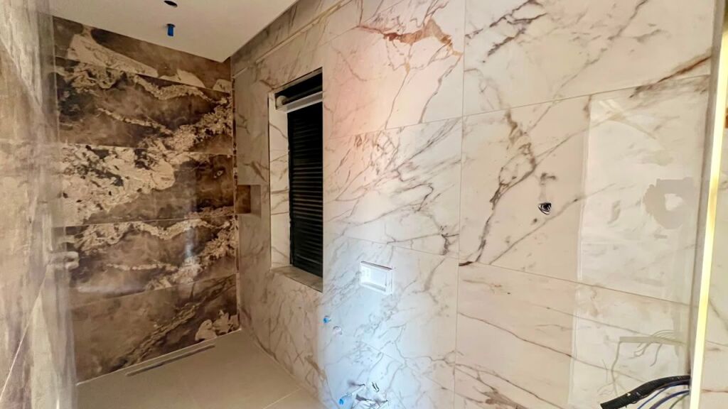 🏠SHITET 3+1+2wc + Kuzhine e Vecuar 📍Selite - Prane Universitetit Marlin Barleti 210,000€ - Orientim JUG🌞 - Kati 3 - SP.127m² - E Rinovuar