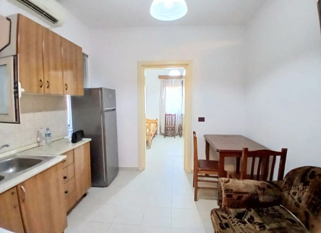Apartament 1+1 per qera Ministria e Drejtesise !