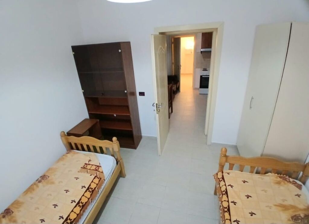 Apartament 1+1 per qera Ministria e Drejtesise !