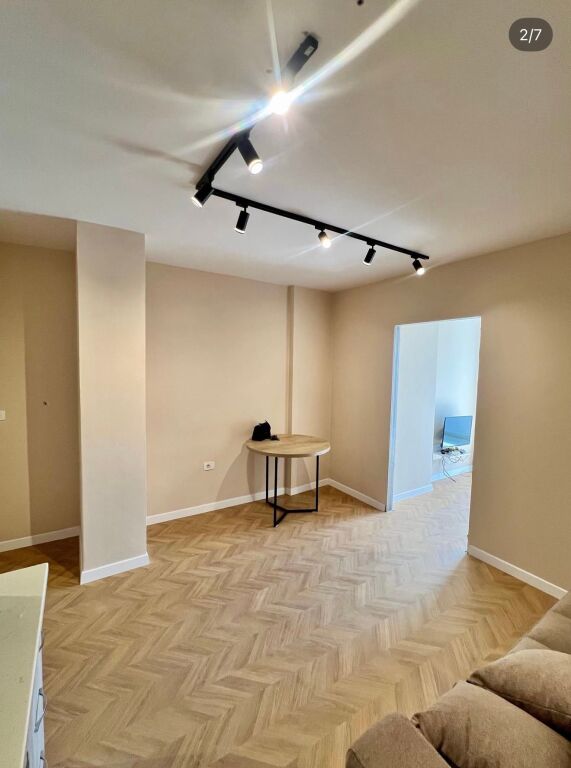 Shitet Apartament 1+1 te Shkembi Kavajes