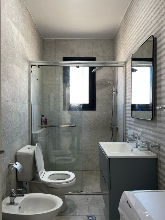 Apartament 2+1 në shitje në Lungomare Vlorë