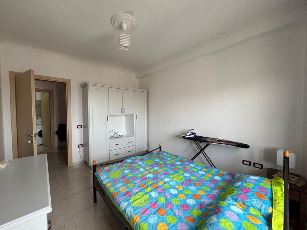 Apartament për qira afatgjatë Vlorë •📍 Rruga Gjergj Kasterioti The Greed coffe