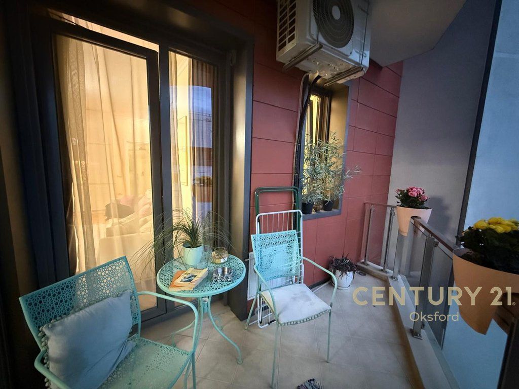 APARTMENT 2+1 FOR RENT, AT KOSOVARËVE STREET! 1,200 € /Month