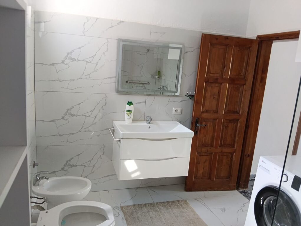 Casa privata in affitto a lungo termine Vlore