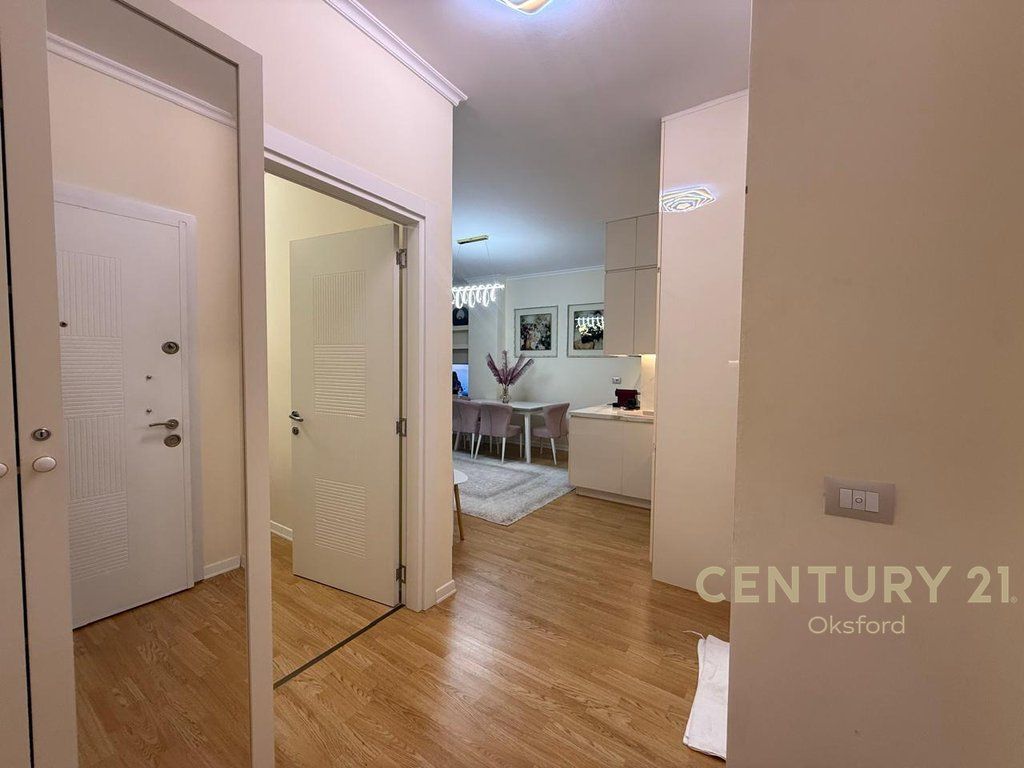APARTMENT 2+1 FOR RENT, AT KOSOVARËVE STREET! 1,200 € /Month