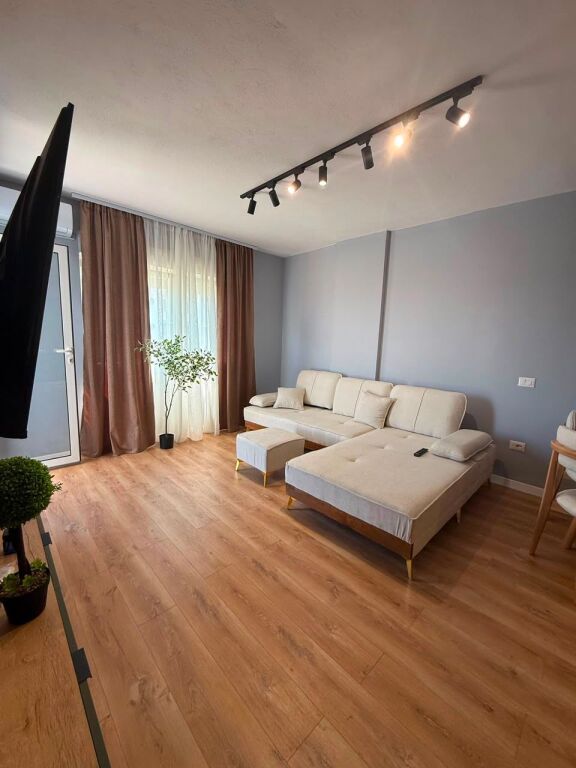Apartament për shitje pranë detit në Durres