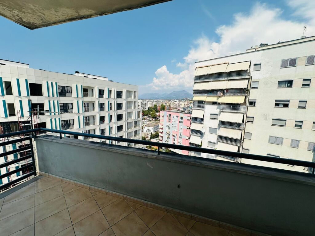 APARTAMENT 2+1, ZOGU I ZI