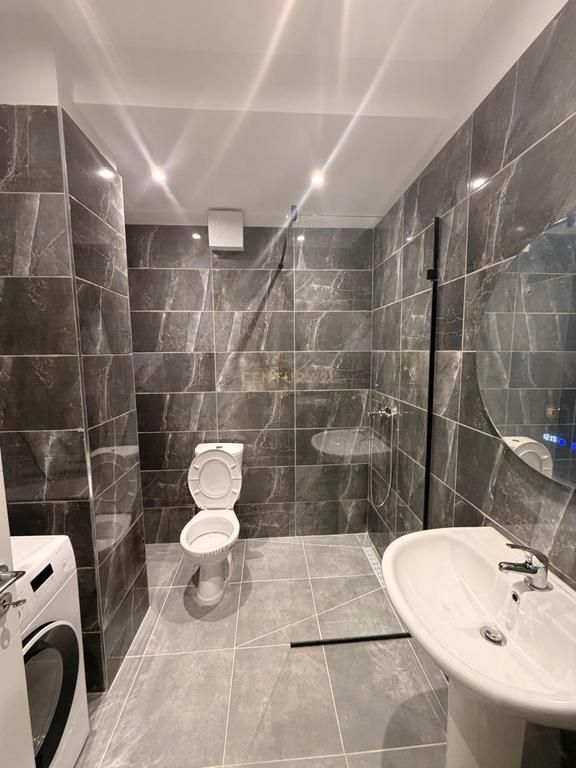 🏡 Apartament 2+1+2 +🅿️ Post Parkimi – 900 €/Muaj