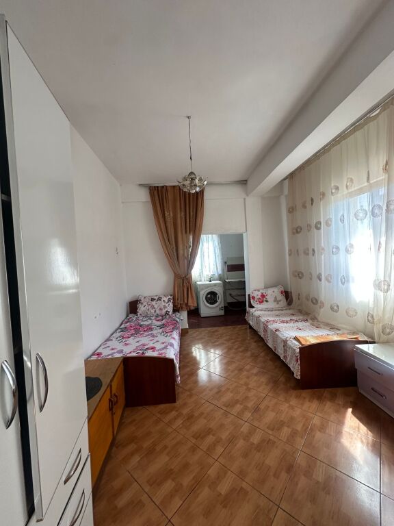 Qera | Shtëpi private 1 + 1 | Rruga Ramë Sadria | 280 €/muaj