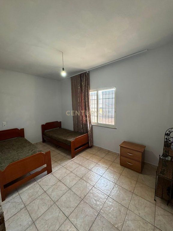 PRIVATE 1-FLOOR HOUSE FOR SALE📍 Tirana 199,000 € 19,900,000 Lek