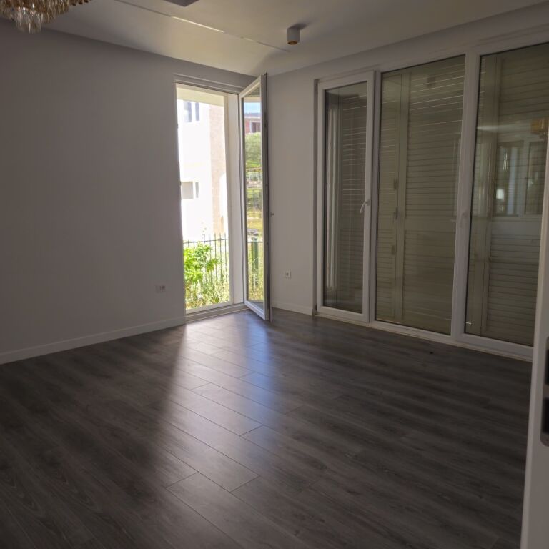 🏡 JEPET VILË ME QIRA PRANË TEG ✨