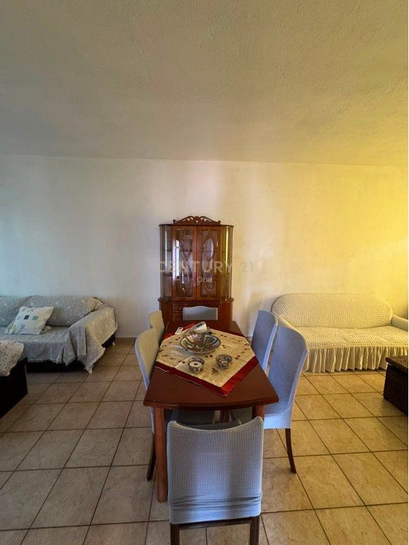 PRIVATE 1-FLOOR HOUSE FOR SALE📍 Tirana 199,000 € 19,900,000 Lek