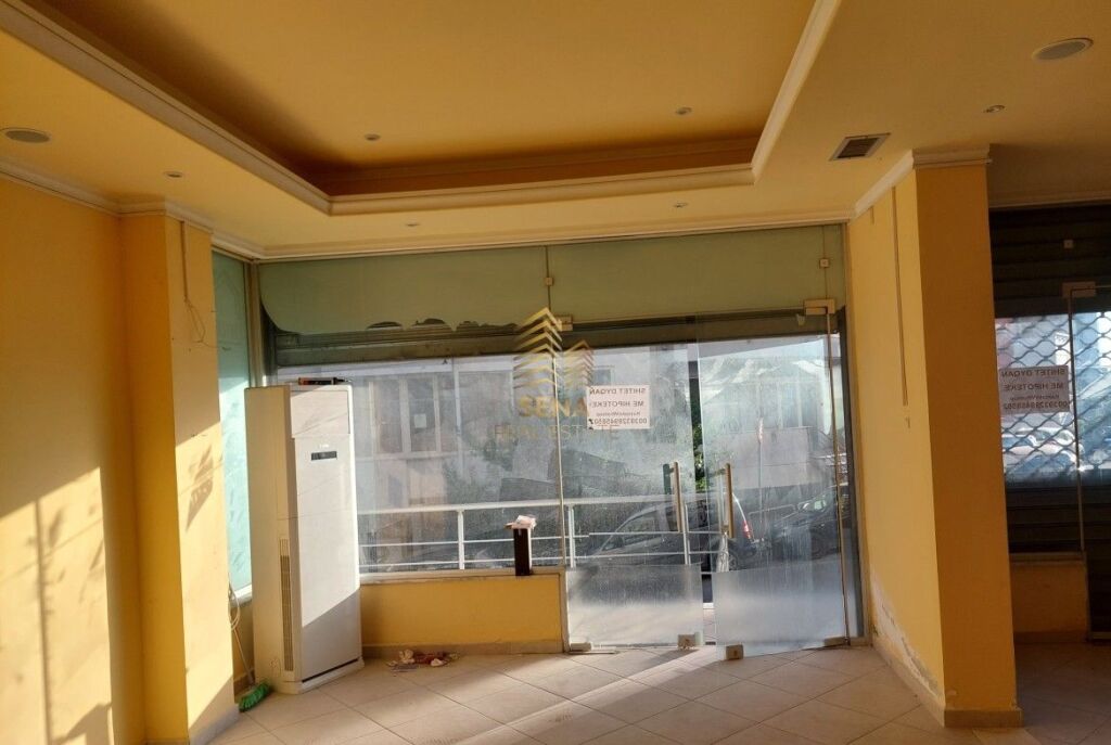 In vendita,Locale commerciale, Fresk, 100.000 Euro