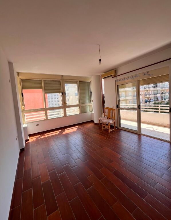 Appartamento 2+1 Vlora, Via Cipajve (Gjergj Arianiti)