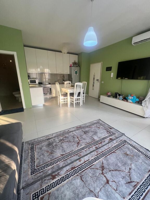 Apartment for sale 1+1, red school