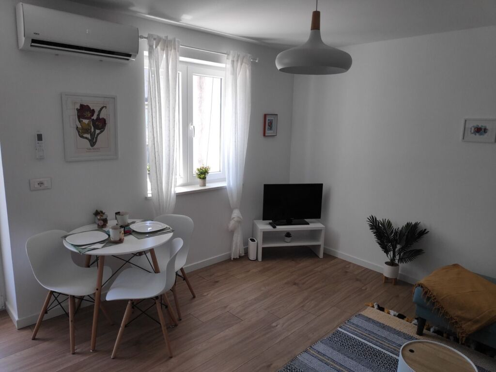 Apartament 1+1 tek Brryli