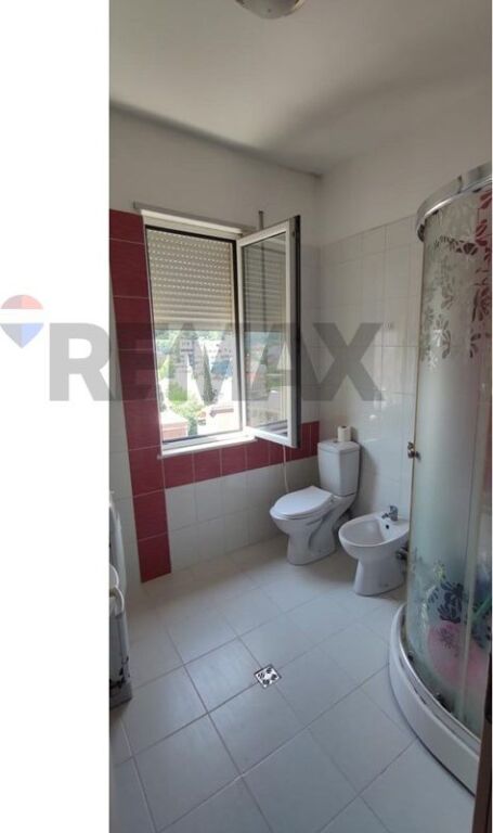 Apartament 2+1 per qira tek Rruga e Elbasanit!