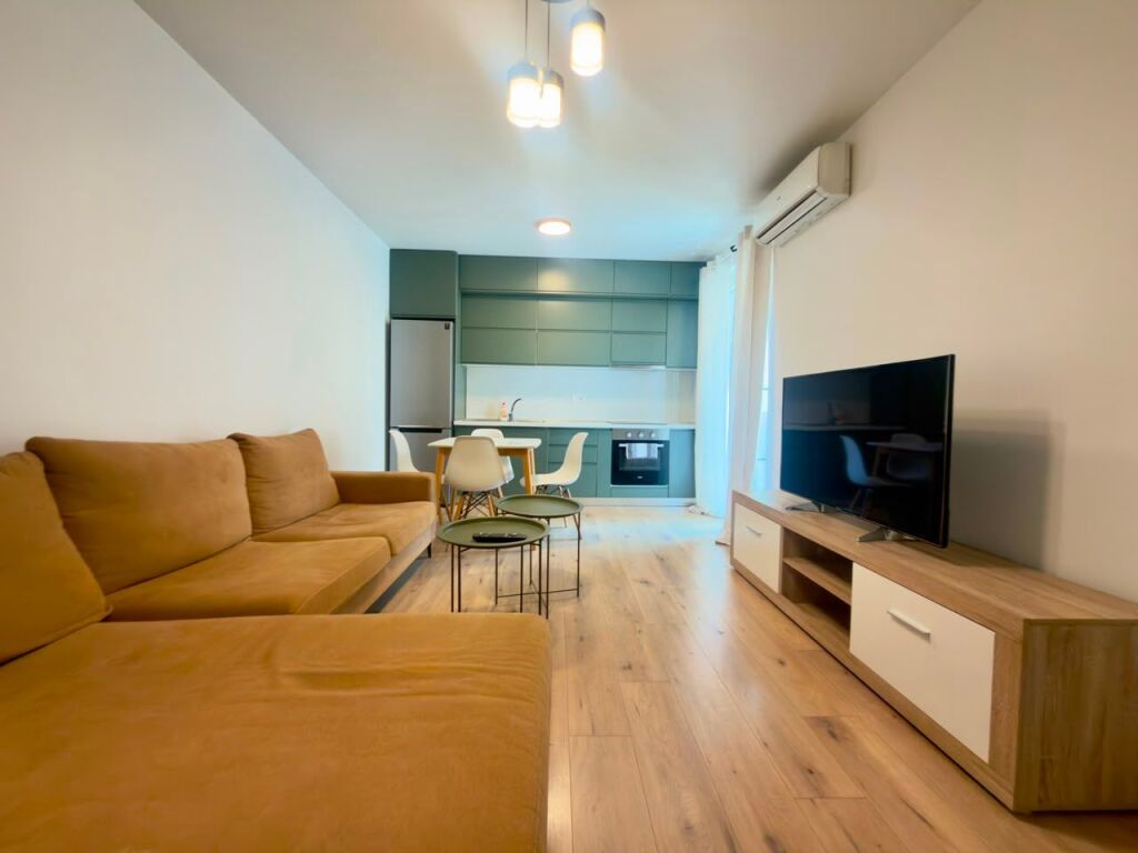 Apartament 1+1 per Qira tek Shallvaret!