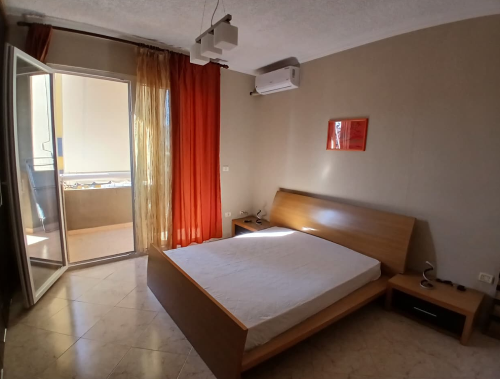 Appartamento 2+1 in Affitto in Via dei Kosovari, Tirana